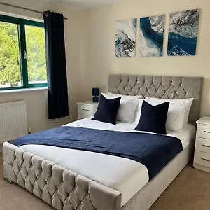  Apartment With Free Onsite Parking